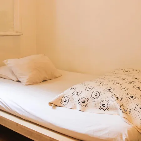 Apartamento Charming Studio On Courtyard In